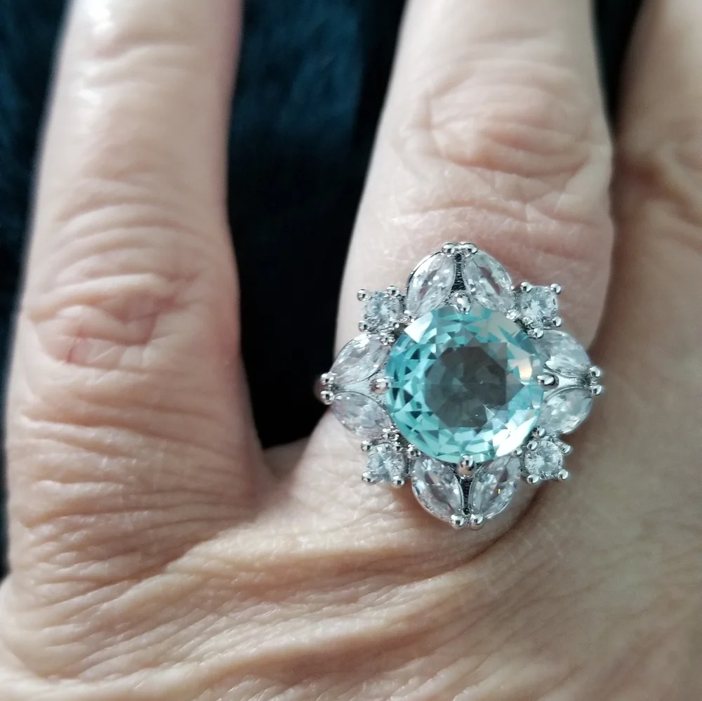 AQUAMARINE RING - Picture 6 of 8